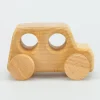 Auto aus Holz - 2 Fenster