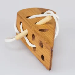 Fädelspiel Käse
