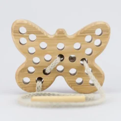 Fädelspiel Schmetterling