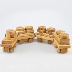 Großer Holzzug zum Stecken