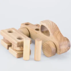 Holzauto zum Stecken