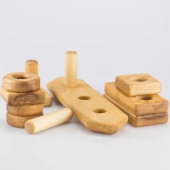 Holzboot zum Stecken