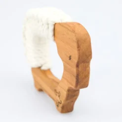 Holzgreiftier Schaf mit Bio-Baumwollgarn