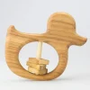 Holzrassel Ente