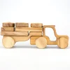 Holztraktor zum Stecken