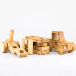 Holztraktor zum Stecken