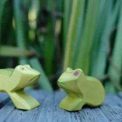 Holzwald Holzfigur Frosch