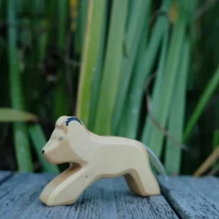 Holzwald Holzfigur Löwe klein