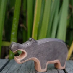 Holzwald Holzfigur Nilpferd Maul offen