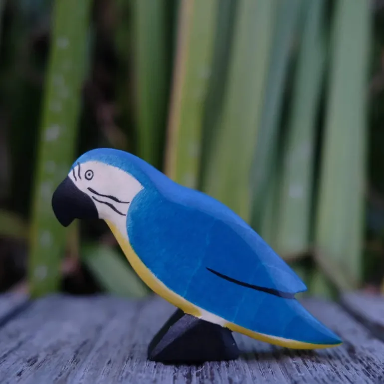 Holzwald Holzfigur Papagei blau