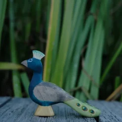 Holzwald Holzfigur Pfau