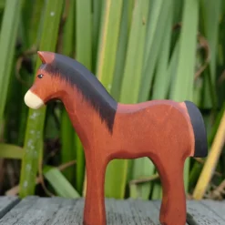 Holzwald Holzfigur Pferd