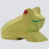 Ostheimer Holzfigur Frosch sitzend