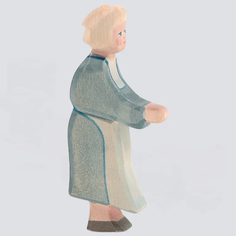 Ostheimer Holzfigur Großmutter