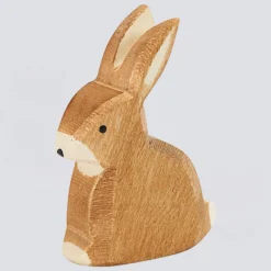 Ostheimer Holzfigur Hase sitzend