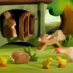 Ostheimer Holzfigur Hase sitzend