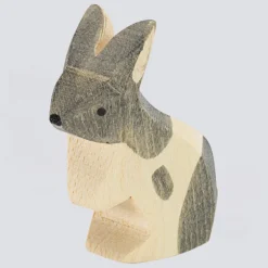 Ostheimer Holzfigur Kaninchen stehend
