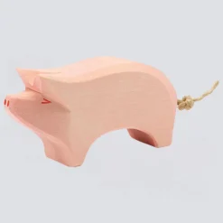 Ostheimer Holzfigur Schwein Rüssel hoch