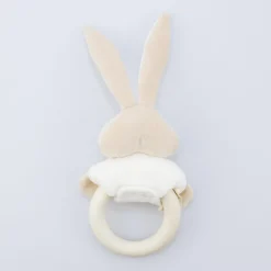 Wooly Organic Rassel Hase mit Holzring