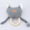 Wooly Organic Rassel Katze mit Holzring